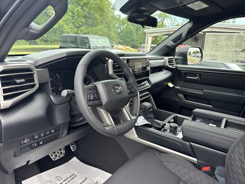New 2026 Toyota Tundra SR5 AWD/4WD image 15