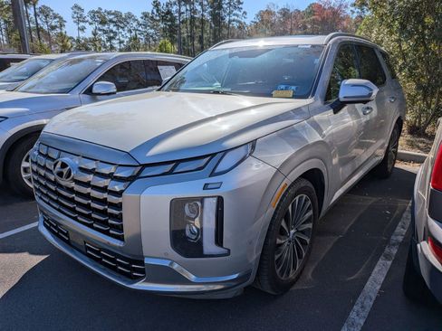 Used 2024 Hyundai Palisade Calligraphy image 5