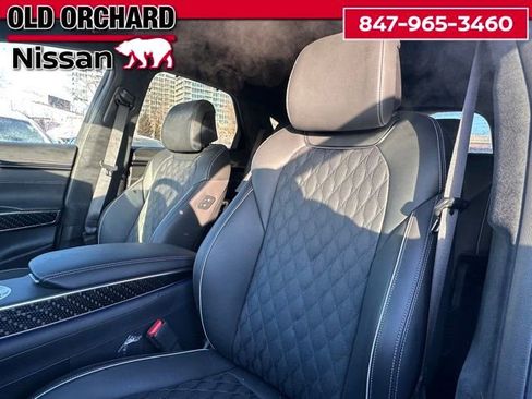 Used 2024 Genesis GV70 3.5T Sport w/ Sport Prestige Package image 13