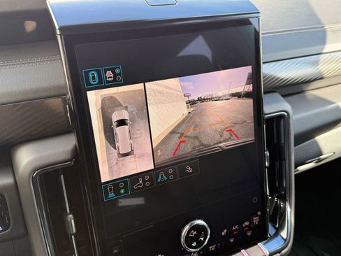 Used 2025 GMC Yukon AT4 w/ LPO, Floor Liner Package image 30