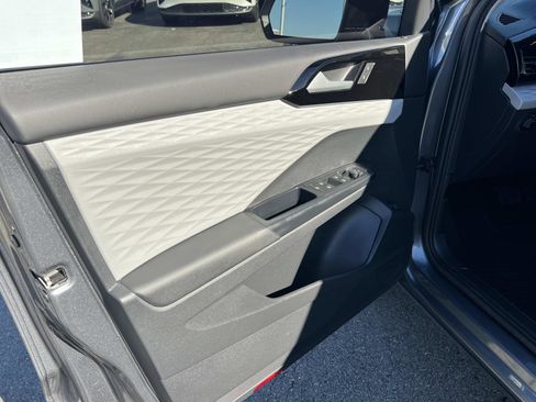 Certified 2022 Volkswagen Taos S w/ IQ Drive S Package image 6