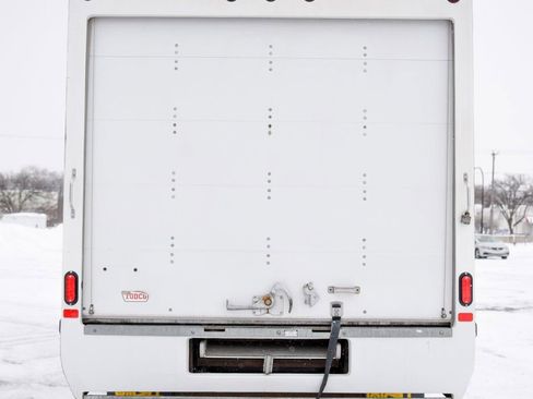Used 2024 Ford E-450 and Econoline 450 Super Duty w/ Power Windows & Locks Group RWD image 7