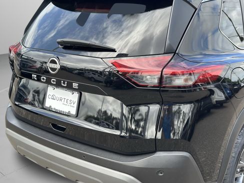 Certified 2023 Nissan Rogue S image 35
