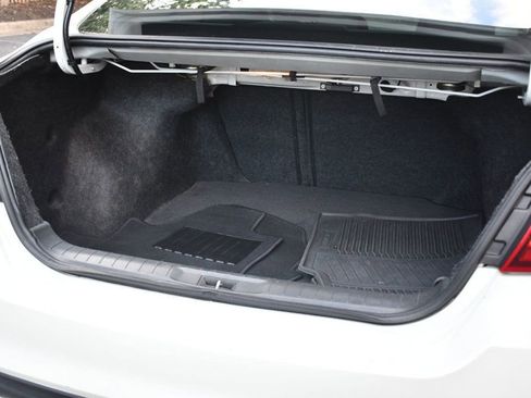 Used 2018 Nissan Altima 2.5 SR w/ SR Midnight Edition image 8