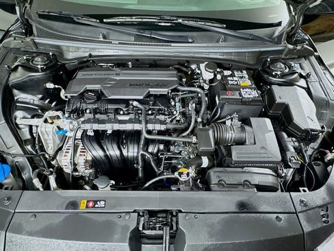 Used 2025 Kia K4 LXS image 17