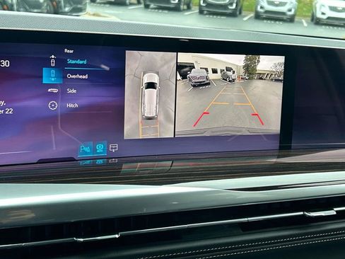 New 2026 Cadillac Escalade Luxury w/ Touring Package image 33