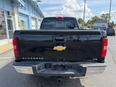 Used 2013 Chevrolet Silverado 1500 LTZ w/ LTZ Plus Package AWD/4WD image 4
