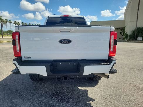 Used 2024 Ford F250 Lariat w/ Lariat Ultimate Package AWD/4WD image 7