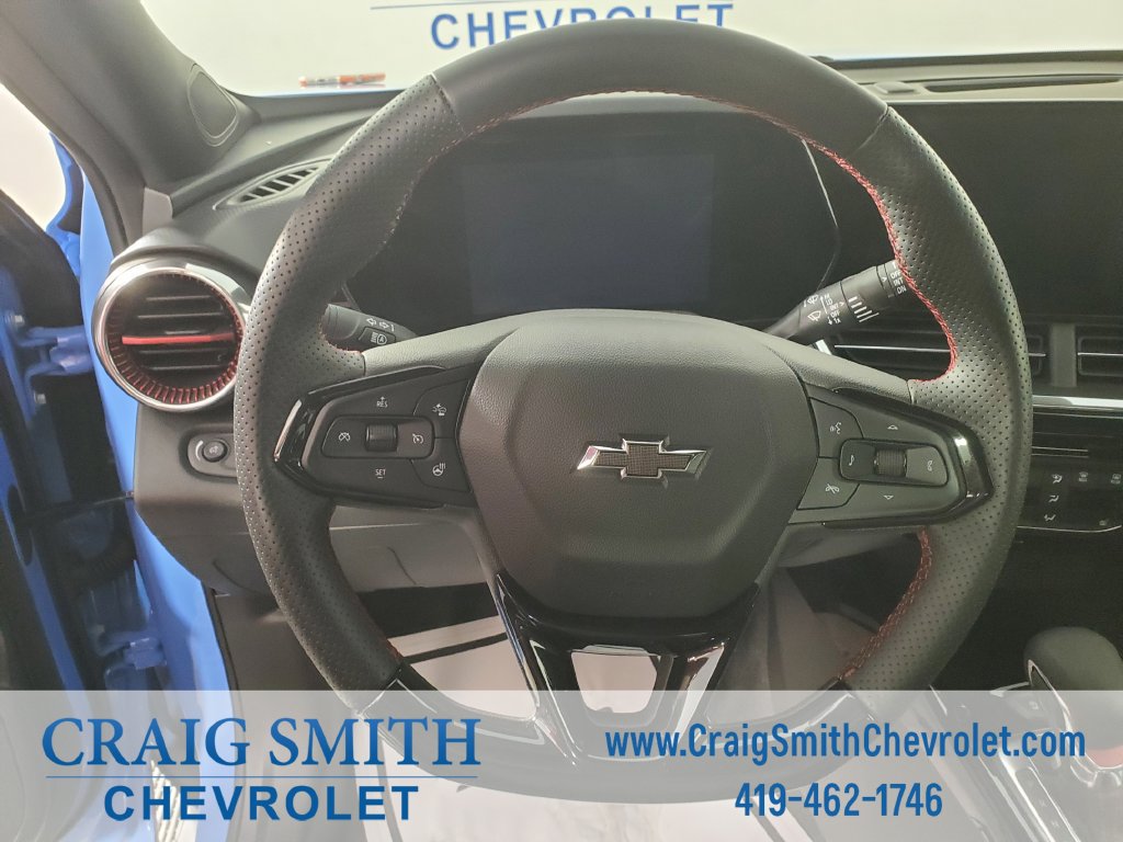 Used 2024 Chevrolet Trax RS FWD image 15
