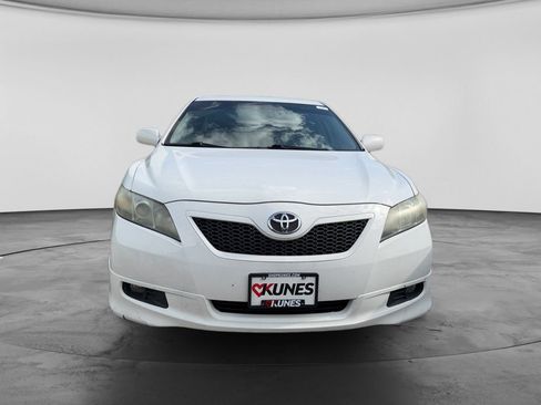 Used 2008 Toyota Camry SE FWD image 3