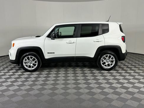Used 2023 Jeep Renegade Latitude image 14