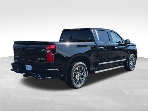 New 2026 Chevrolet Silverado 1500 High Country w/ Technology Package AWD/4WD image 8