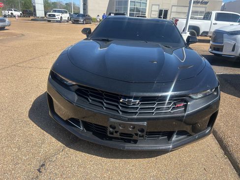 Used 2021 Chevrolet Camaro LT w/ RS Package image 2