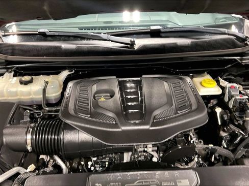 Used 2023 Jeep Wagoneer Series II AWD/4WD image 42