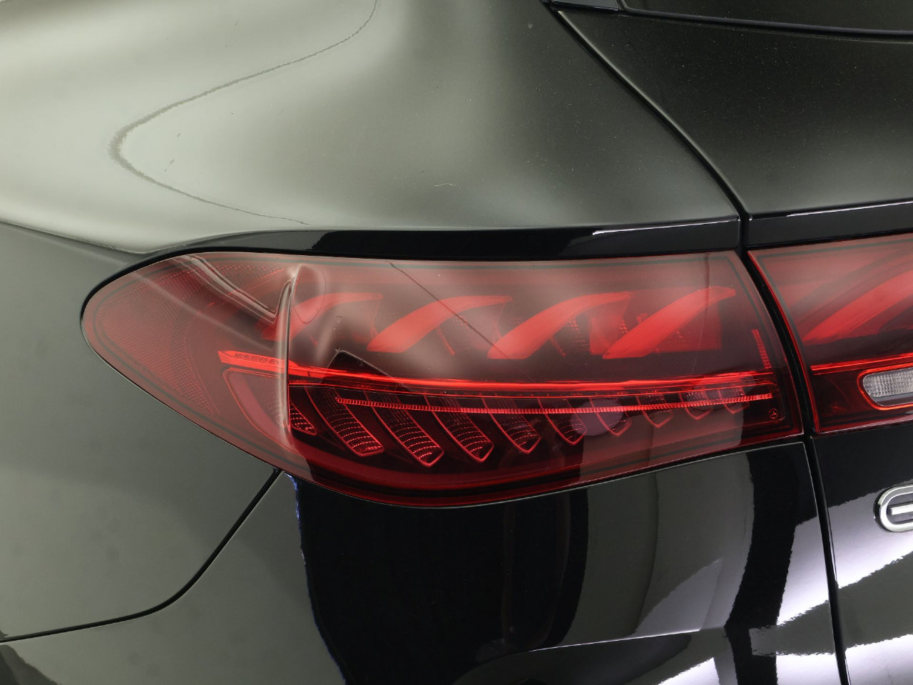 Certified 2023 Mercedes-Benz EQE 350+ SUV image 18