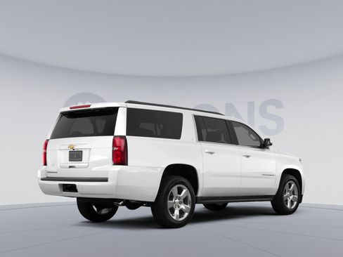 Used 2017 Chevrolet Suburban LT w/ Off-Road Package AWD/4WD image 4