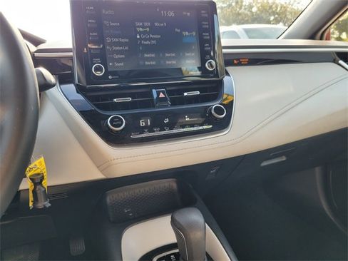 Used 2022 Toyota Corolla SE image 28