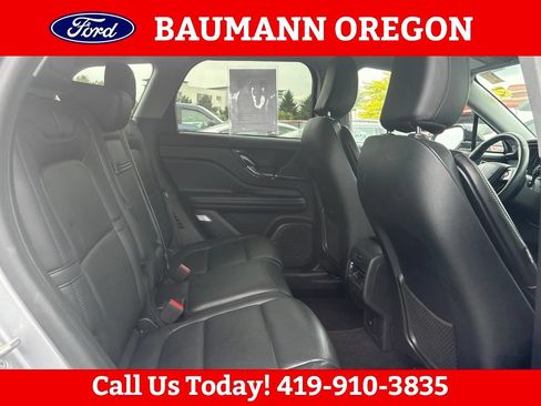 Used 2022 Lincoln Corsair AWD w/ Premium Package image 11