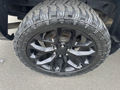 Used 2019 Chevrolet Silverado 1500 LT image 30