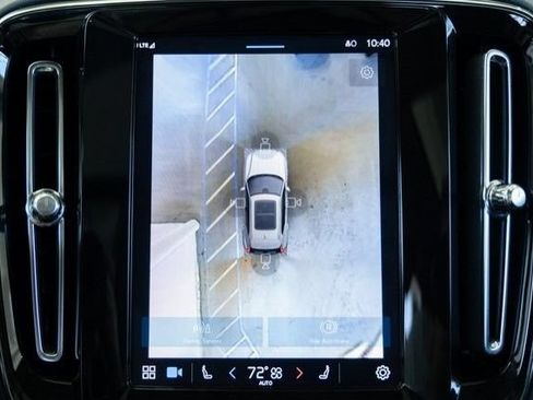 New 2025 Volvo XC40 B5 Plus AWD/4WD image 19