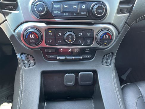 Used 2019 Chevrolet Tahoe LT image 26