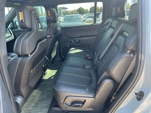 Used 2024 Rivian R1S Launch Edition image 8