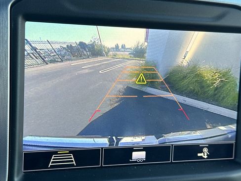 Used 2020 GMC Sierra 1500 SLT w/ SLT Premium Plus Package image 24