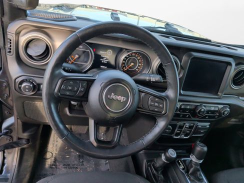 Used 2022 Jeep Gladiator Sport image 12