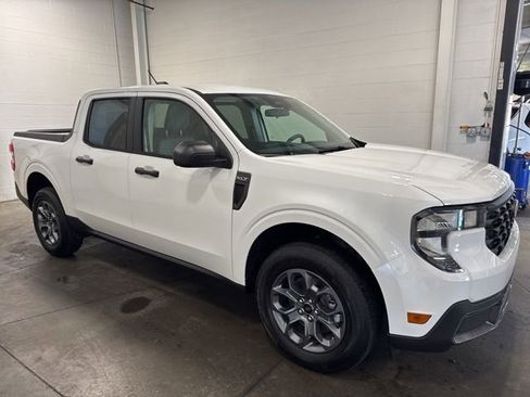 Used 2026 Ford Maverick XLT AWD/4WD image 3