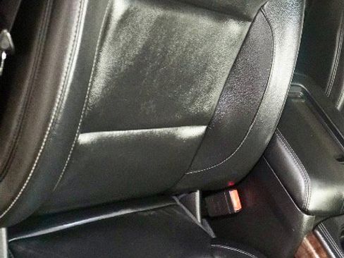 Used 2018 Chevrolet Suburban LT w/ Z71 Midnight Edition image 11