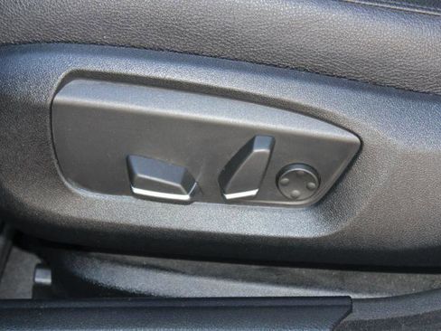 Used 2016 BMW 528i Sedan RWD image 11