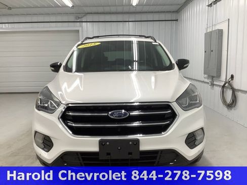 Used 2018 Ford Escape Titanium image 2