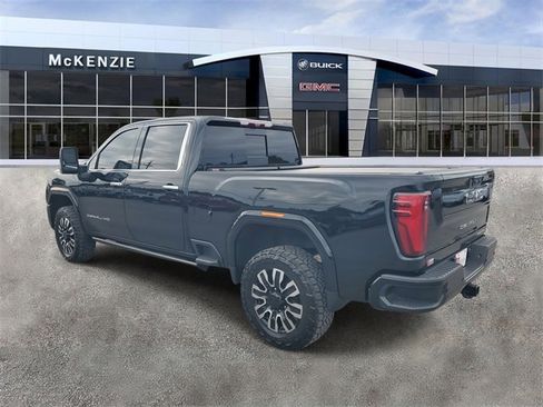 Used 2024 GMC Sierra 3500 Denali Ultimate image 3