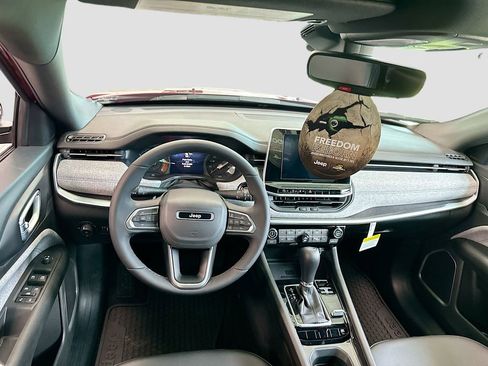 New 2025 Jeep Compass Latitude w/ Convenience Group image 24