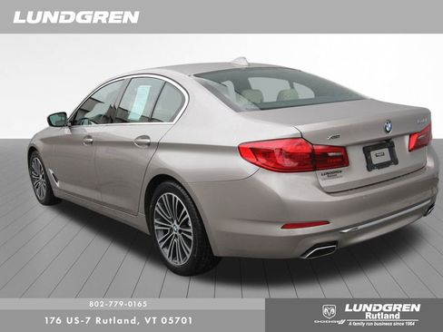 Used 2019 BMW 540i xDrive image 41