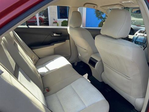 Used 2012 Toyota Camry LE FWD image 22