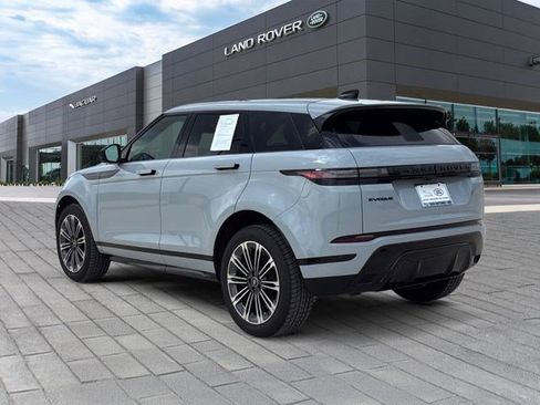 Used 2026 Land Rover Range Rover Evoque Dynamic SE AWD/4WD image 3