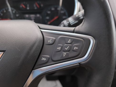 Used 2018 Chevrolet Equinox LT image 20