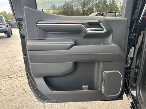 Used 2023 GMC Sierra 1500 Elevation image 22