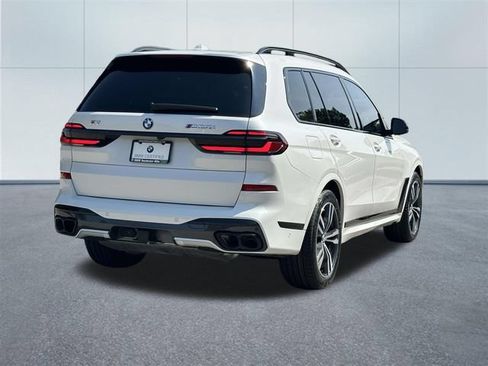 Used 2025 BMW X7 M60i AWD/4WD image 6