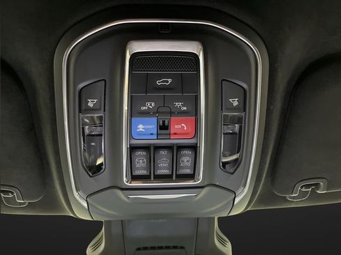 Used 2024 Jeep Wagoneer Launch Edition image 28