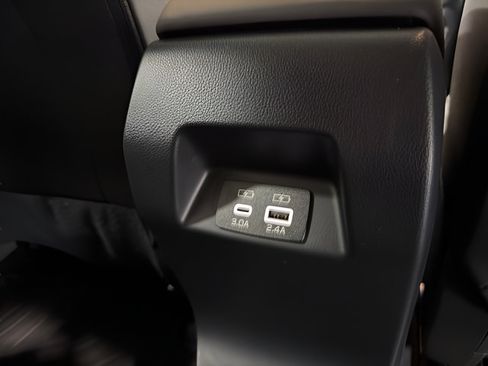 Certified 2024 Subaru Crosstrek 2.0i Premium AWD/4WD image 33