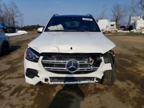 Used 2024 Mercedes-Benz GLE 350 4MATIC image 2