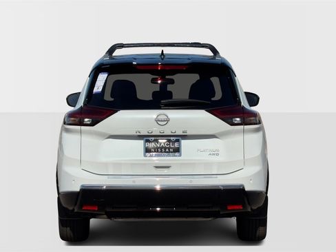 New 2026 Nissan Rogue Platinum image 4