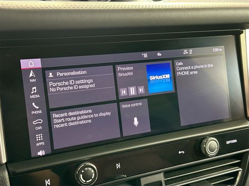 Certified 2023 Porsche Macan S w/ Premium Package Plus image 21