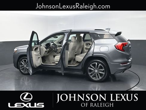 Used 2020 GMC Terrain Denali w/ Denali Premium Package image 38