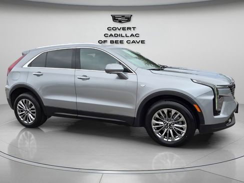 Certified 2025 Cadillac XT4 Premium Luxury image 12