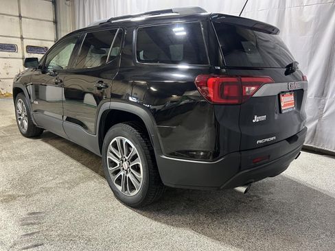 Used 2017 GMC Acadia SLT AWD/4WD image 15