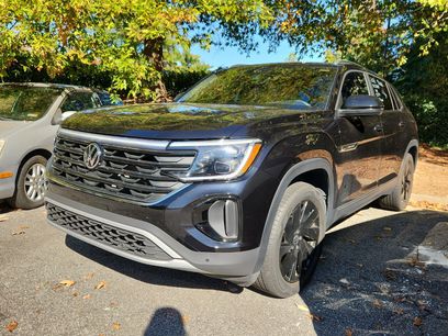 Used 2024 Volkswagen Atlas Cross Sport SE w/ Panoramic Sunroof Package