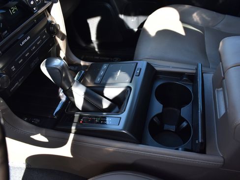 Used 2022 Lexus GX 460 Luxury image 23